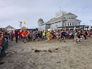 Dylan Cruess Participates in Special Olympics of New Hampshire Penguin Plunge!